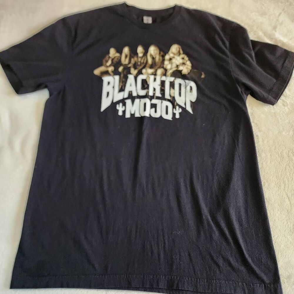 Gildan Blacktop Mojo Goes West Graphic Tshirt Size Large